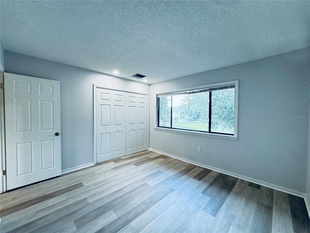 Image 17 of property listing at 5089 EAGLESMERE DRIVE D09, Orlando, FL 32819