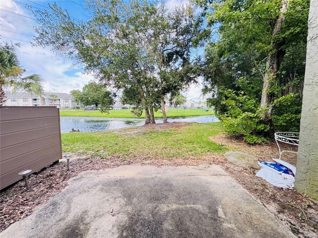 Image 22 of property listing at 5089 EAGLESMERE DRIVE D09, Orlando, FL 32819