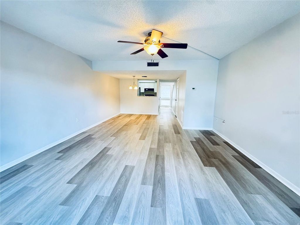 Image 4 of property listing at 5089 EAGLESMERE DRIVE D09, Orlando, FL 32819