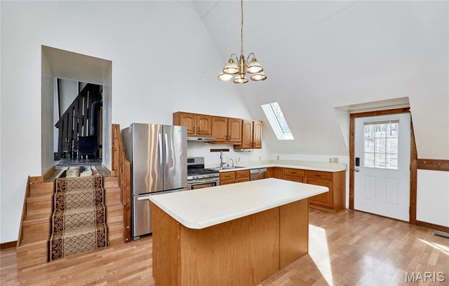 66 Lake Lawrence Lane, Troy, MO 63379