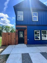 3810 Hiford Drive B, Houston, TX 77047