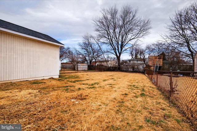 124 POLK DR, Manassas Park, VA 20111