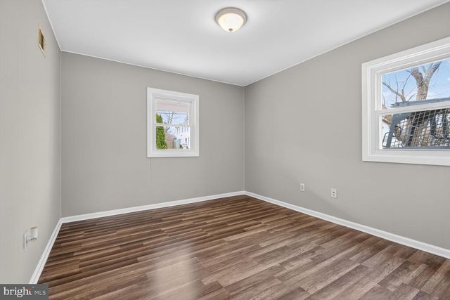 124 POLK DR, Manassas Park, VA 20111