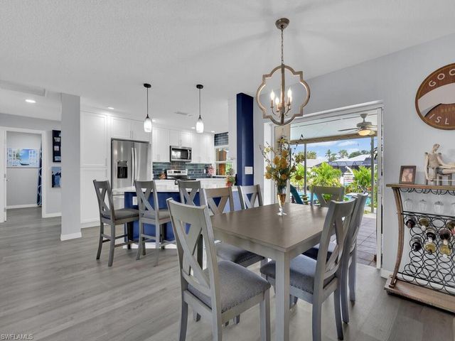 6156 Cocos DR, Fort Myers, FL 33908