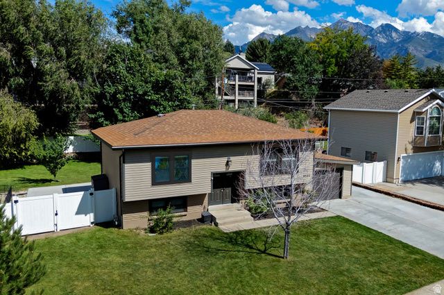 8523 S KELSCH DR, Sandy, UT 84093