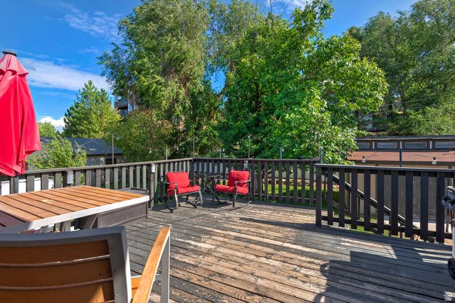 8523 S KELSCH DR, Sandy, UT 84093