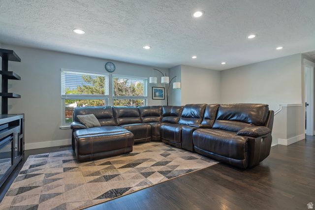 8523 S KELSCH DR, Sandy, UT 84093