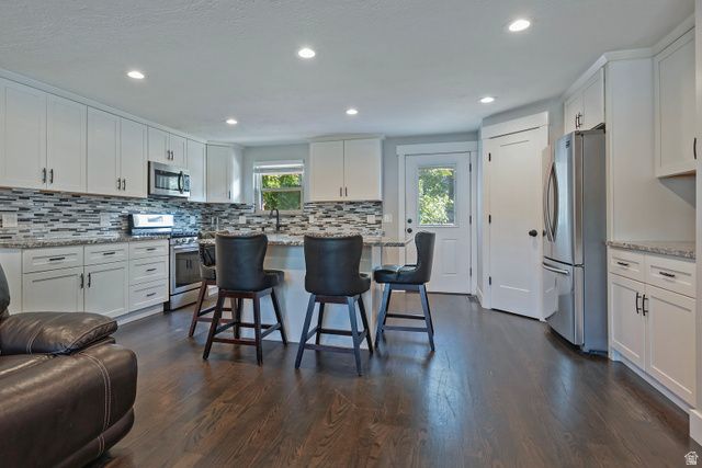 8523 S KELSCH DR, Sandy, UT 84093
