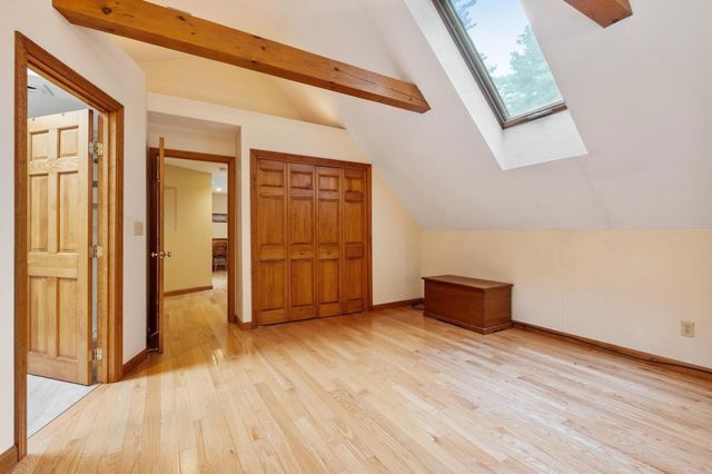 10 Hog Hill Rd, Pepperell, MA 01463