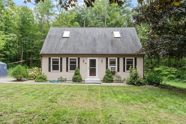 10 Hog Hill Rd, Pepperell, MA 01463