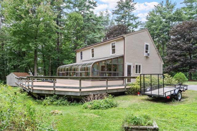 10 Hog Hill Rd, Pepperell, MA 01463