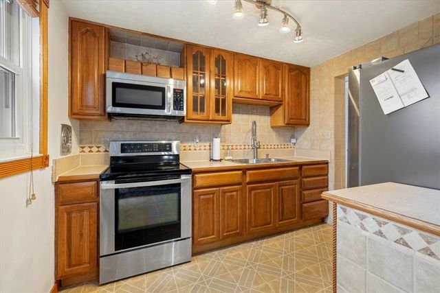 108 Wickham Farm Drive, Englewood, OH 45322