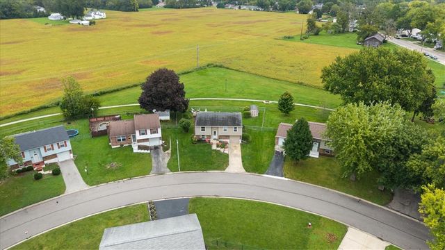 108 Wickham Farm Drive, Englewood, OH 45322