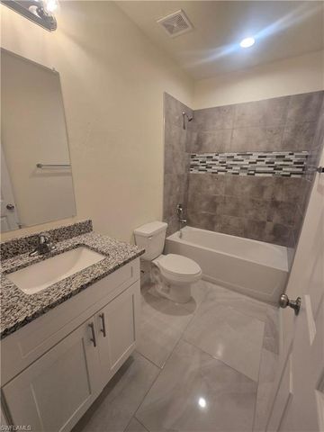 4748 27th ST SW, Lehigh Acres, FL 33973