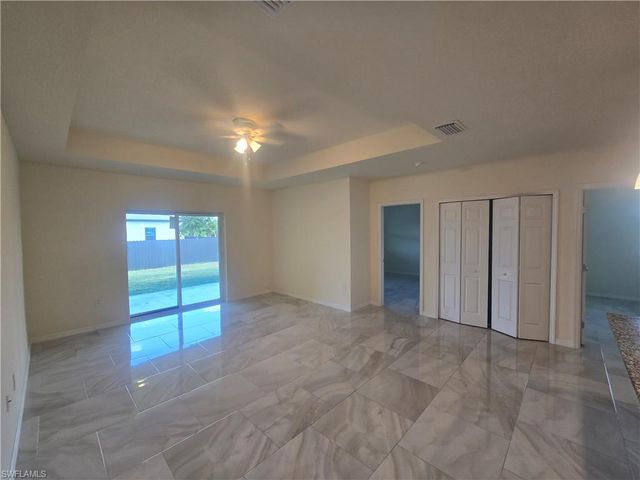 4748 27th ST SW, Lehigh Acres, FL 33973