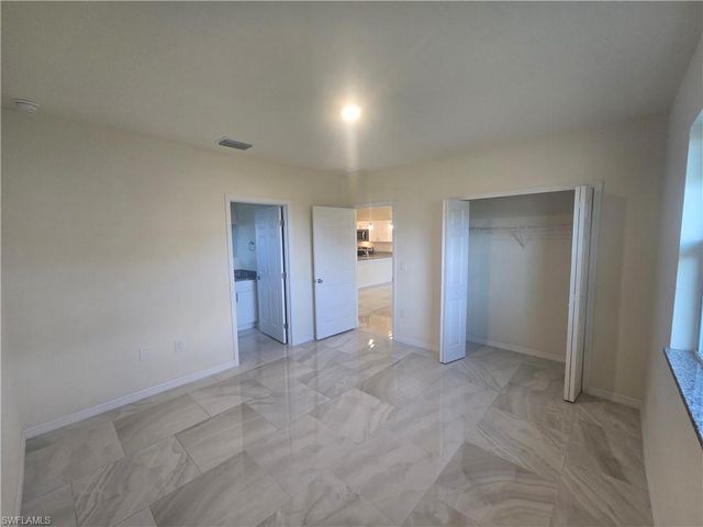 4748 27th ST SW, Lehigh Acres, FL 33973