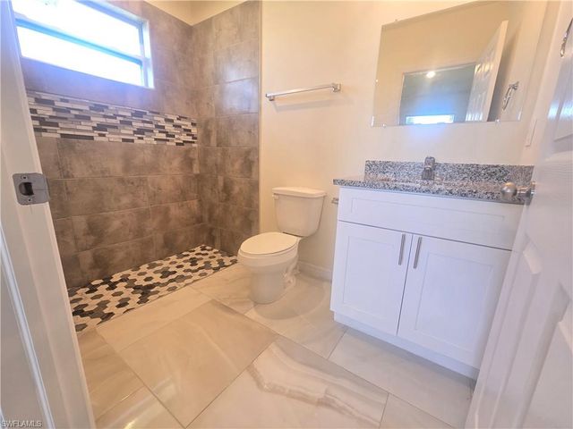 4748 27th ST SW, Lehigh Acres, FL 33973