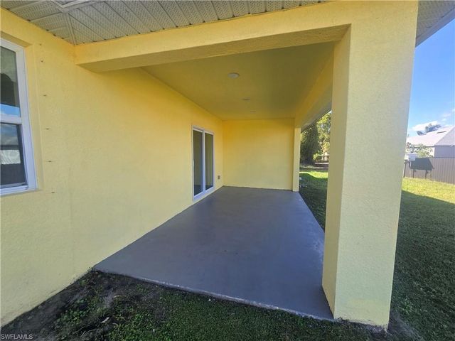 4748 27th ST SW, Lehigh Acres, FL 33973