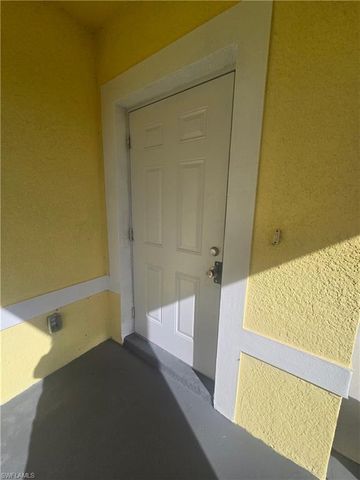 4748 27th ST SW, Lehigh Acres, FL 33973