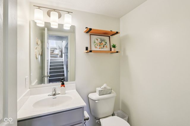 5845 Cresswell Lane, Whitestown, IN 46075