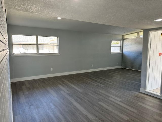 5005 Tamarach Drive, Baytown, TX 77521