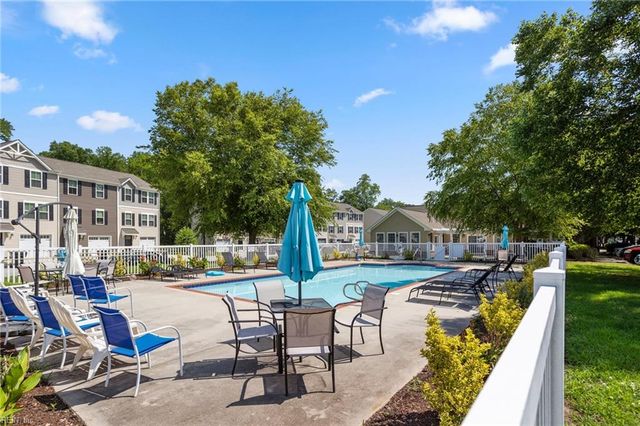 503 Lakeview CV, Smithfield, VA 23430