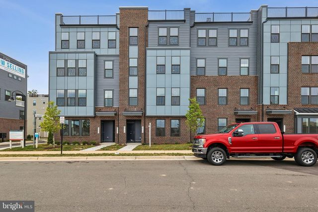 20167 NORTHPARK DR, Ashburn, VA 20147