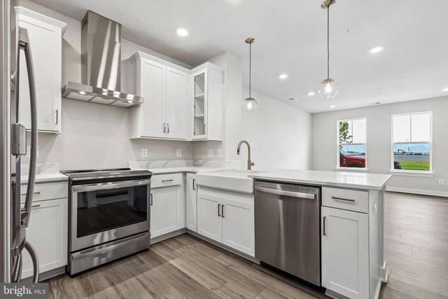 20167 NORTHPARK DR, Ashburn, VA 20147