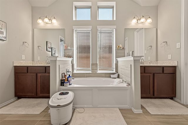 1318 Munson Valley Road, Richmond, TX 77406