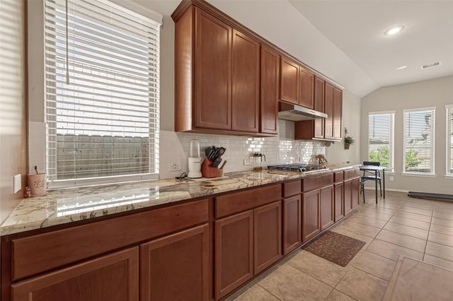 1318 Munson Valley Road, Richmond, TX 77406