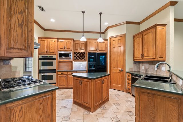 1219 Winding Brook Drive, Garland, TX 75044
