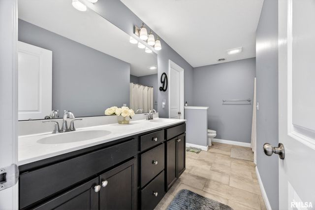 1520 W Harborway Drive, Chillicothe, IL 61523