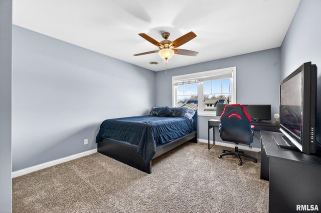 1520 W Harborway Drive, Chillicothe, IL 61523