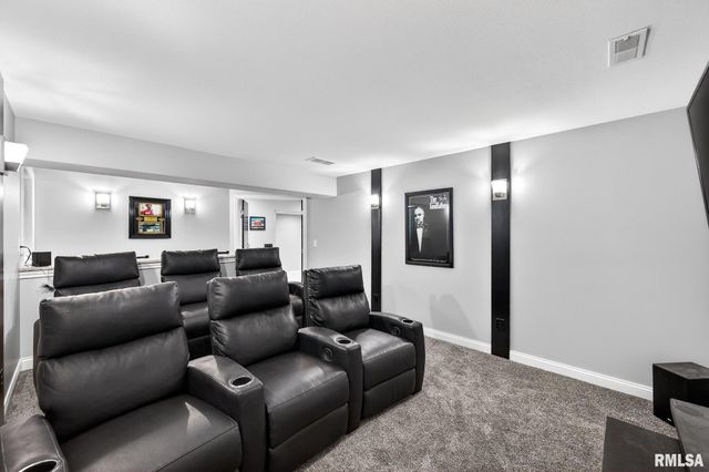 1520 W Harborway Drive, Chillicothe, IL 61523