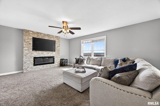 1520 W Harborway Drive, Chillicothe, IL 61523