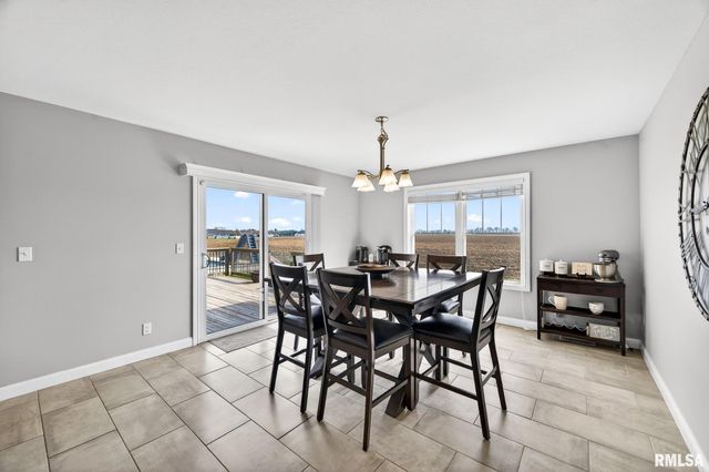 1520 W Harborway Drive, Chillicothe, IL 61523