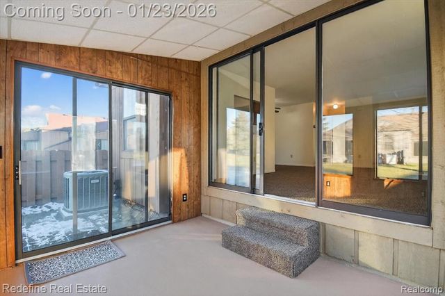 12355 Nantucket Drive, South Lyon, MI 48178