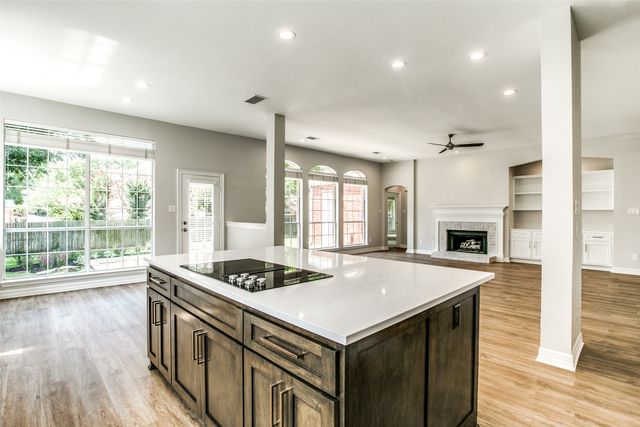 1270 Lakeway Drive, Southlake, TX 76092