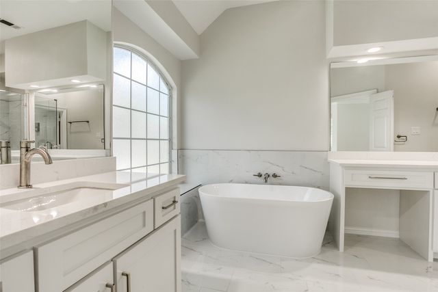 1270 Lakeway Drive, Southlake, TX 76092