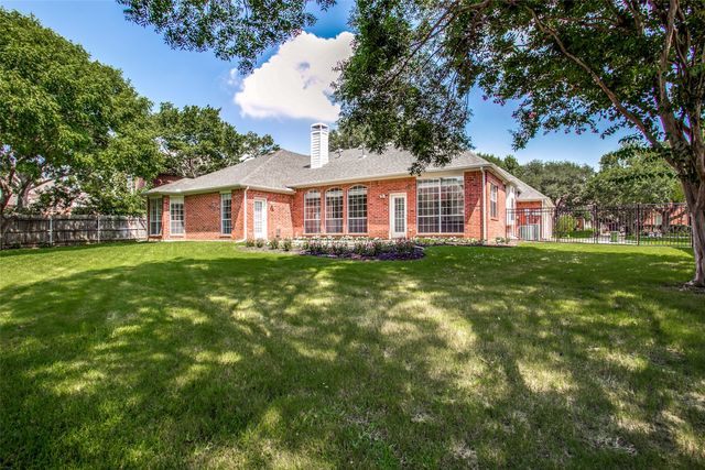 1270 Lakeway Drive, Southlake, TX 76092