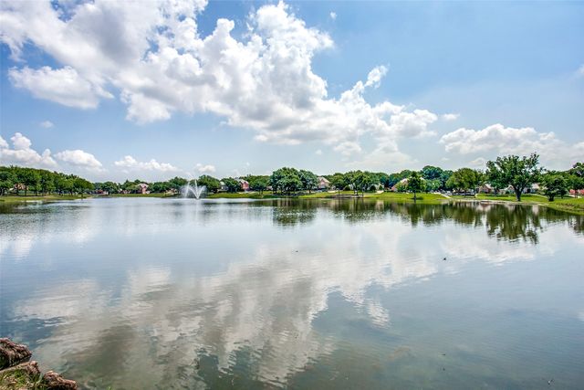 1270 Lakeway Drive, Southlake, TX 76092