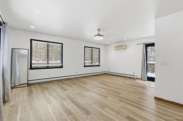 7261 Hashley Road, Manchester, MI 48158