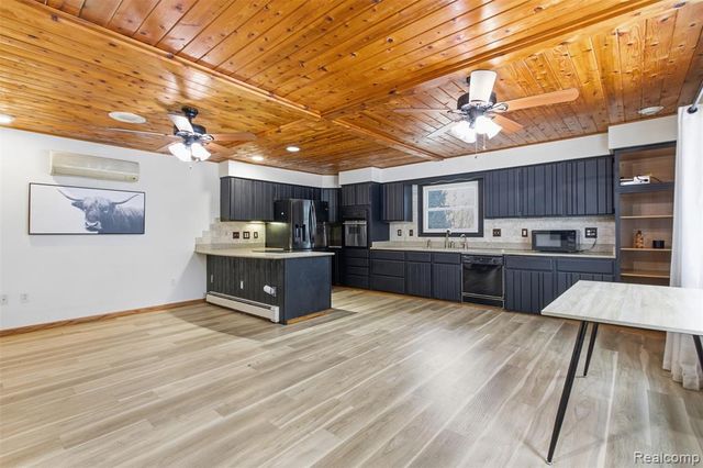 7261 Hashley Road, Manchester, MI 48158