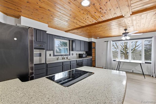 7261 Hashley Road, Manchester, MI 48158