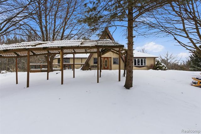 7261 Hashley Road, Manchester, MI 48158