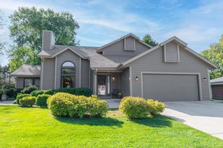 1108 Longfellow DRIVE, Oconomowoc, WI 53066
