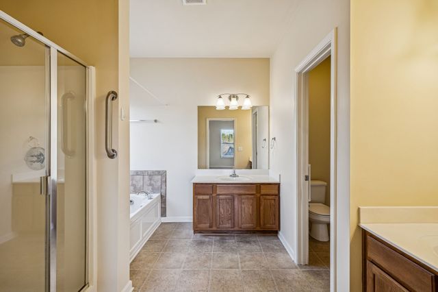 1529 Goldfinch Cir, Hermitage, TN 37076