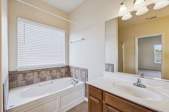 1529 Goldfinch Cir, Hermitage, TN 37076