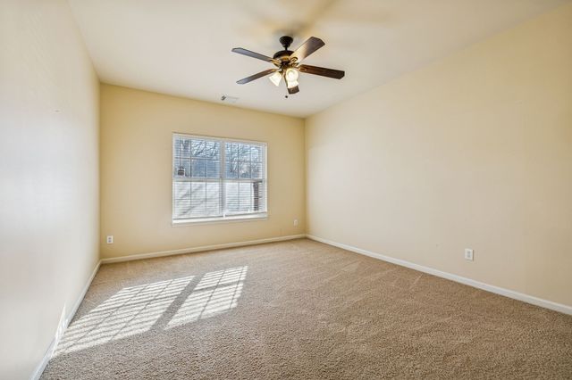 1529 Goldfinch Cir, Hermitage, TN 37076