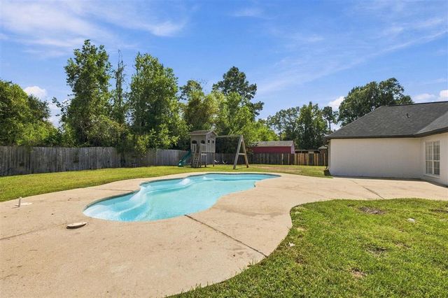 504 Colonial Drive, Lake Charles, LA 70611